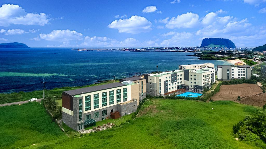 Jeju Arumdaun Resort Sihung-ni Extérieur photo