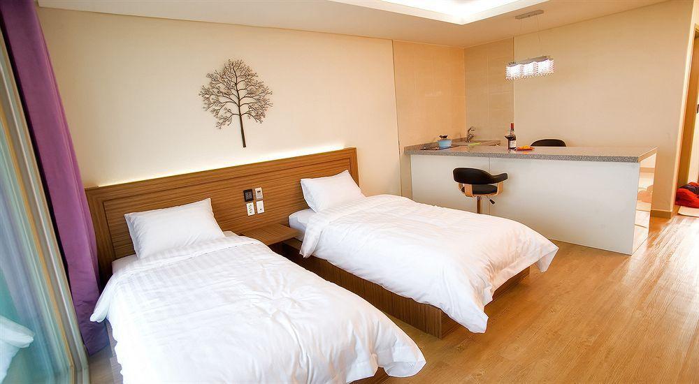 Jeju Arumdaun Resort Sihung-ni Extérieur photo